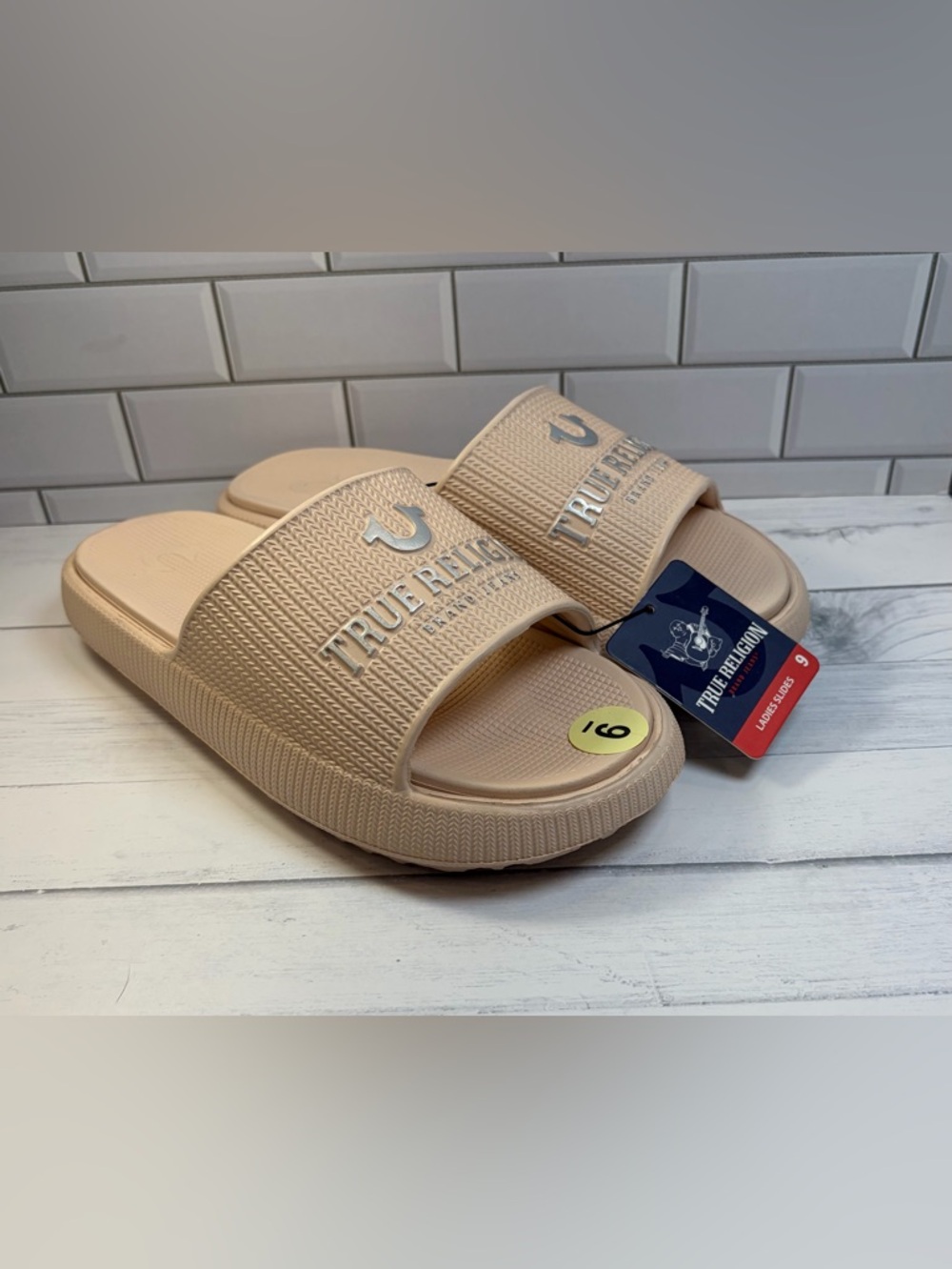 True Religion  Size:9 Ladies Slides in Blush  Color:Nude - Picture 2 of 7
